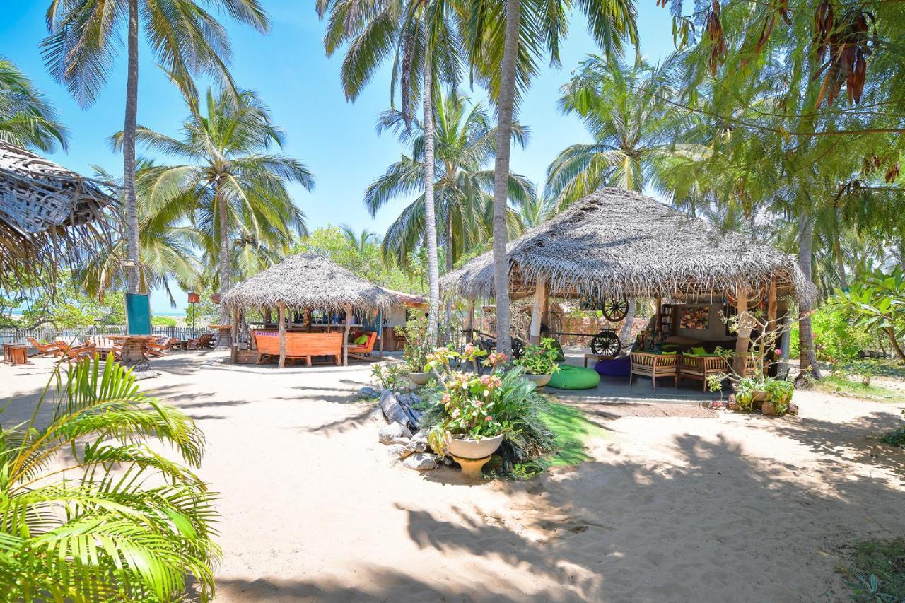 Отель Kitesurfing Lanka Калпития Экстерьер фото